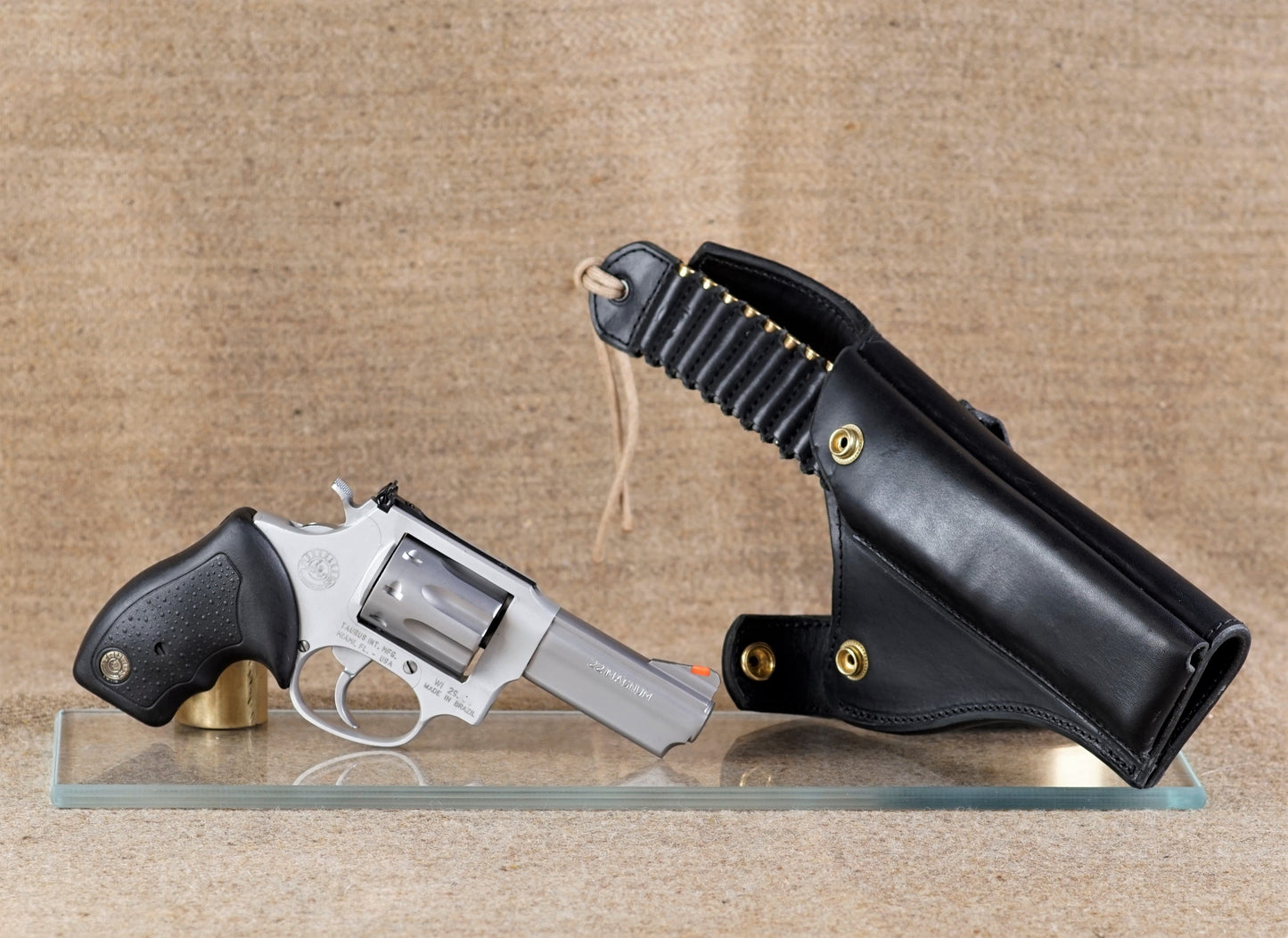 Taurus .22 Magnum "J-Frame" Crossdraw Holster with Reloads